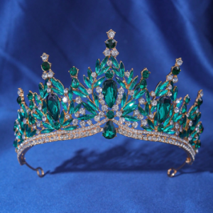 Corona verde jade con detalles